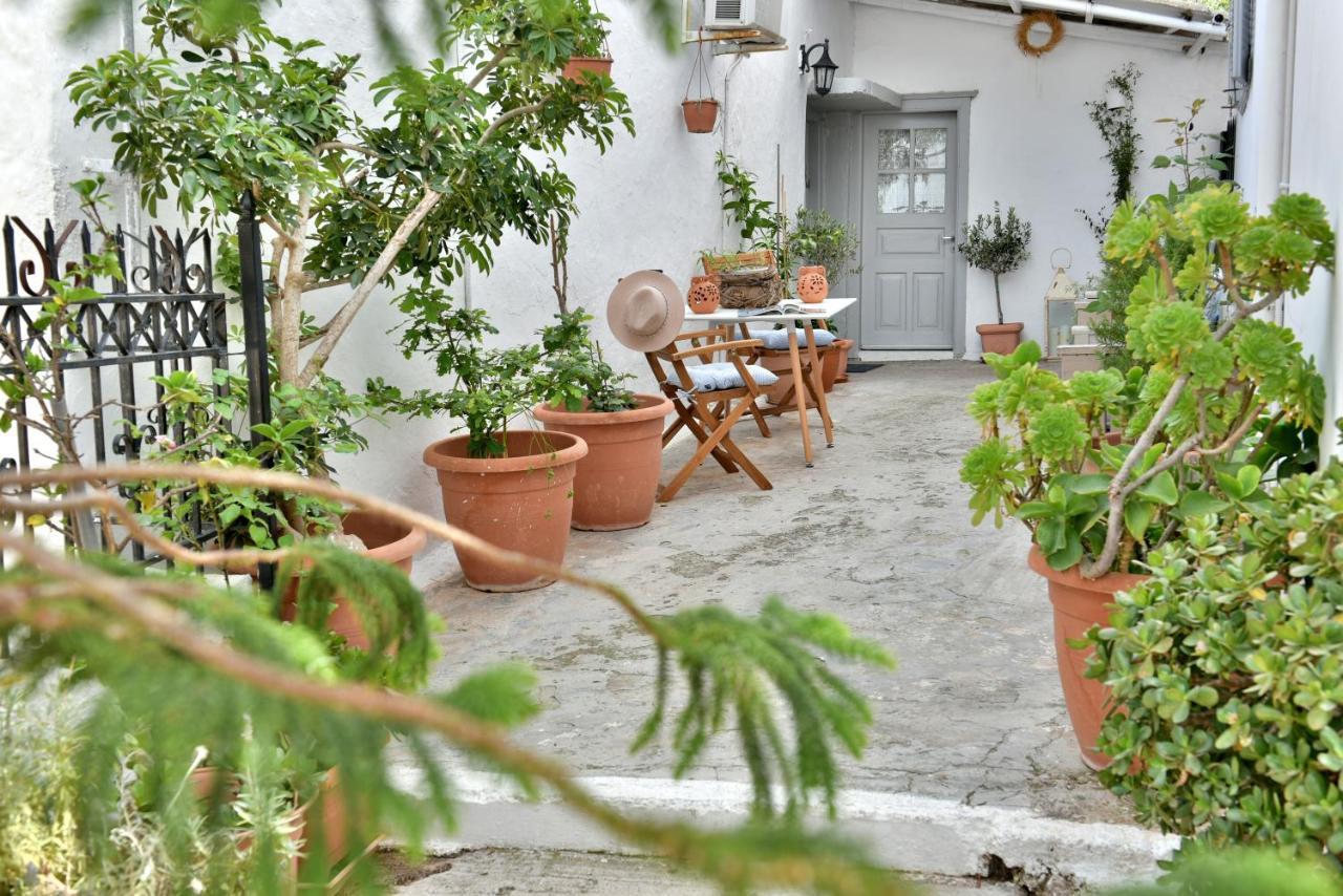 Grandmas Guest House Hydra  Exterior photo
